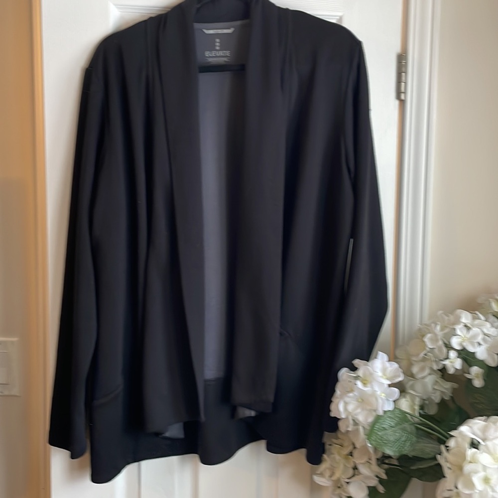 Elevate Black Blazer Sweater. Beautiful Soft Jersey. Dress up or Down 💕